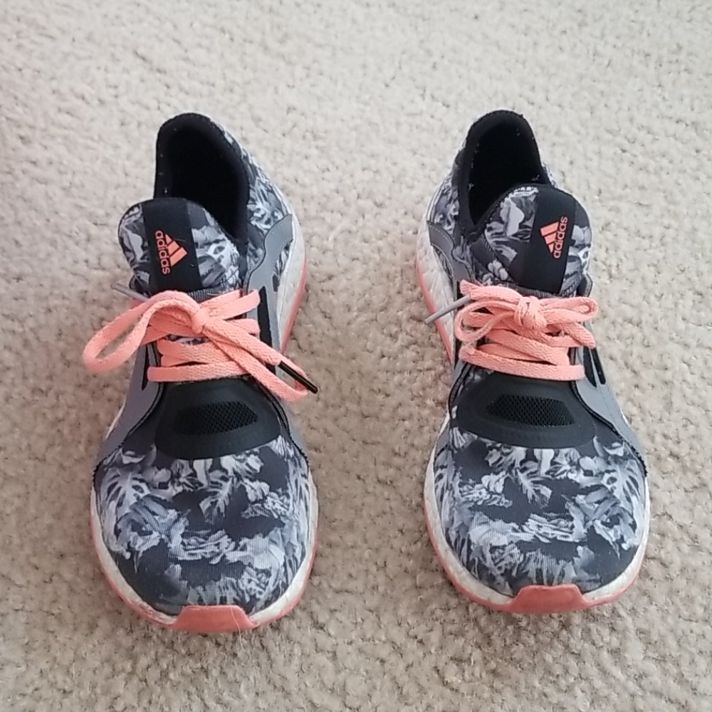 Cute floral Adidas Pureboost size 7.5